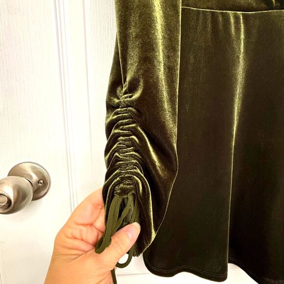 Urban Outfitters S Goldmine Olive Green Velvet Mini Faux Wrap Romper Boho Fairy - Picture 6 of 10